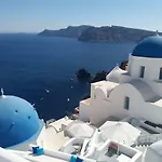 Spirit By Mary D Nomikou Penzion Oia