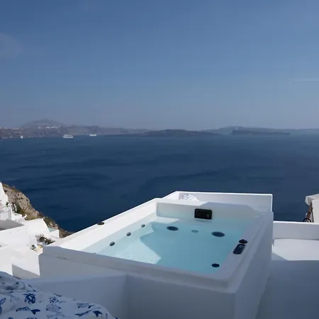 Oia Spirit Residences