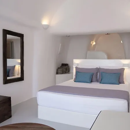 Oia Spirit Residences Гостевой дом 4*