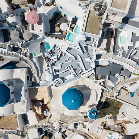 Oia Spirit Residences 4*