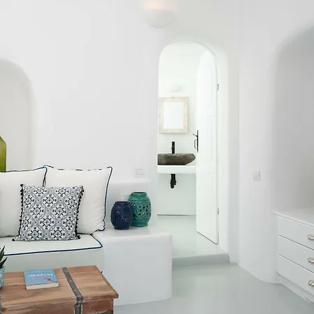 Oia Spirit Residences Гостевой дом 4*