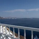 Pensión Spirit By Mary D Nomikou Oia (Santorini)