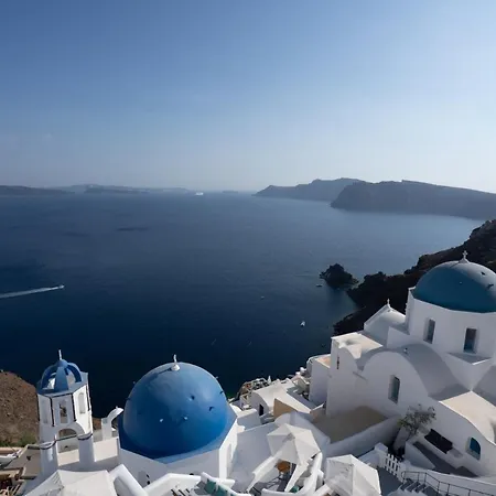 Spirit By Mary D Nomikou Guest house Oia (Santorini)