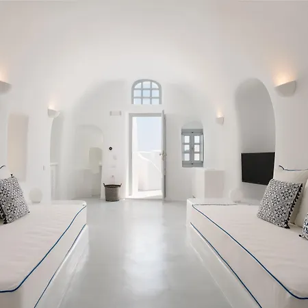 Spirit By Mary D Nomikou Οία