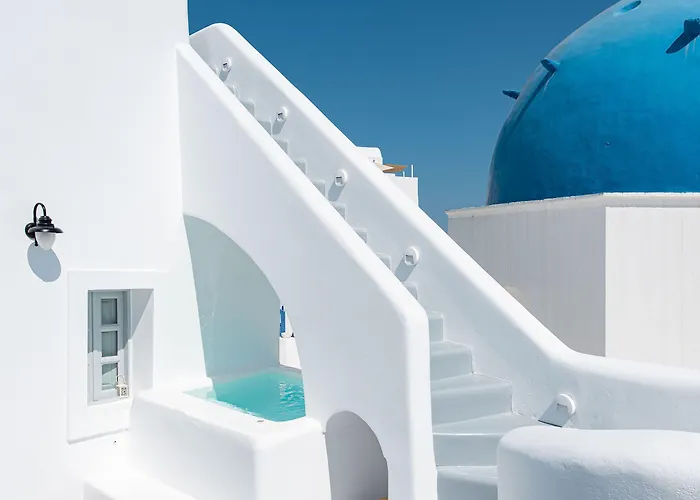 Spirit By Mary D Nomikou 4* Oia