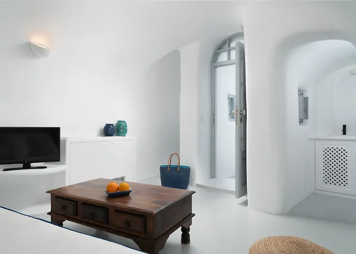 Spirit By Mary D Nomikou 4* Oia (Santorini)