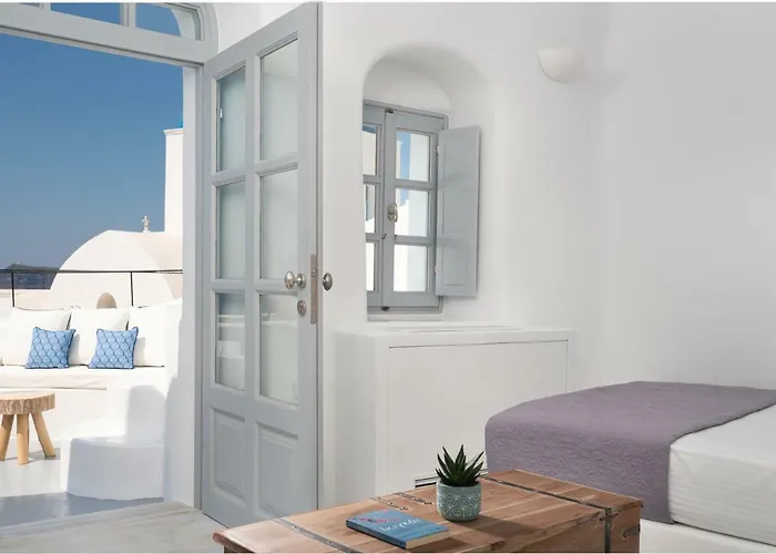 Spirit By Mary D Nomikou 4* Oia (Santorini)