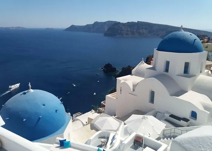 Spirit By Mary D Nomikou Guest house Oia (Santorini)